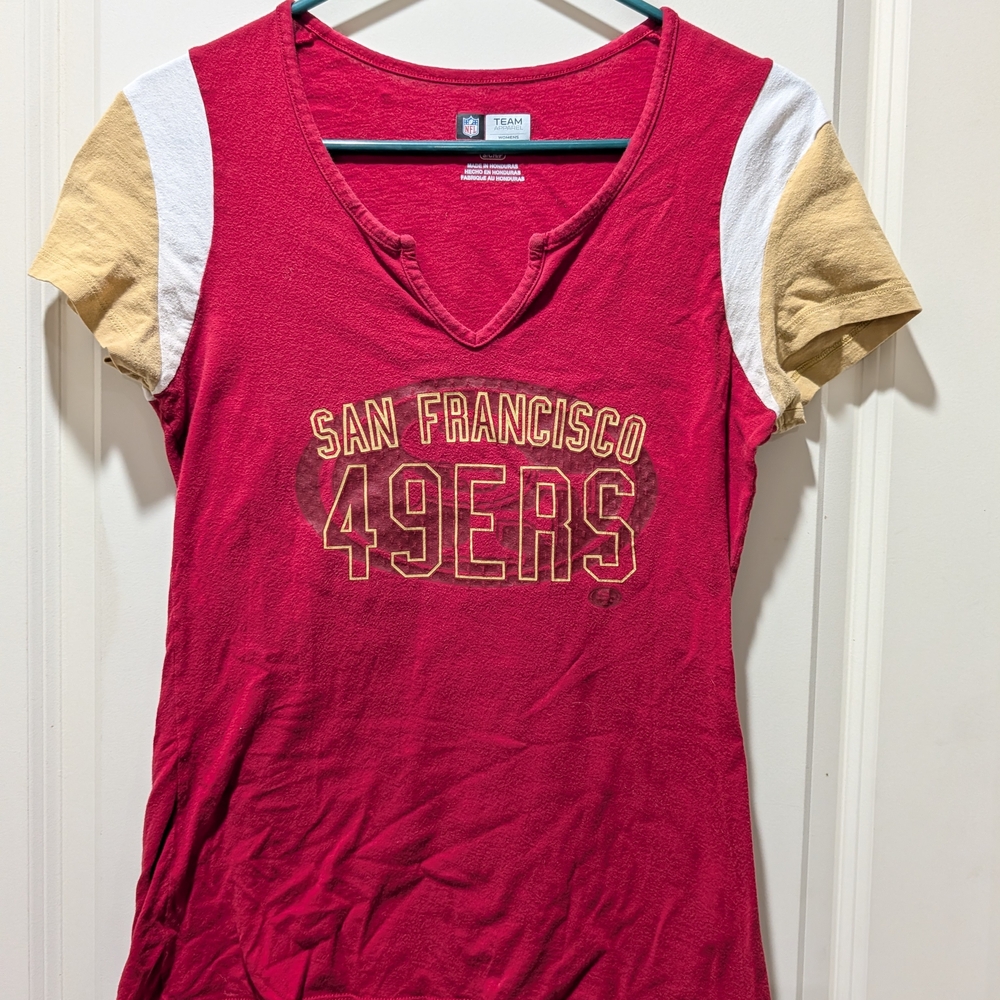 NFL Women's Red and Gold San Francisco 49ers Tee
